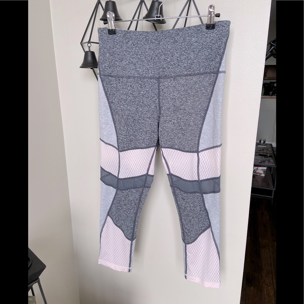 ✨EUC Zella Nordstrom | Capri Athletic Leggings